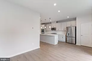23450 Sugar Pine Ln, California, MD 20619 - Photo 6