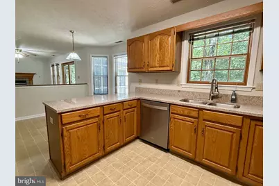 23124 Autumn Leaf Way, California, MD 20619 - Photo 4