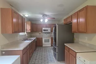 46717 Robert Leon Dr, Lexington Park, MD 20653 - Photo 10