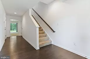 23048 Mountain Laurel Ln, California, MD 20619 - Photo 2