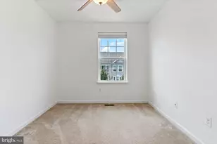 23048 Mountain Laurel Ln, California, MD 20619 - Photo 16