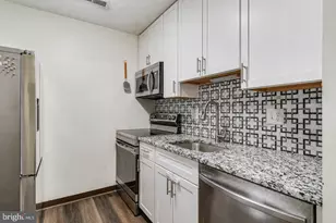 23254 Chestnut Oak Ct, California, MD 20619 - Photo 2