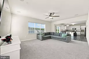 45694 Tenny Hill St, California, MD 20619 - Photo 14