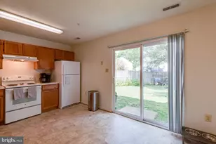 22082 St Clements Cir, Great Mills, MD 20634 - Photo 10