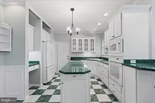 28920 Livingston Dr, Mechanicsville, MD 20659 - Photo 10