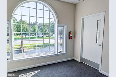 45370 Alton Lane #201, California, MD 20619 - Photo 4