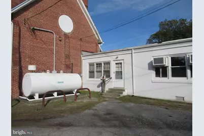 39 W Main Street, Crisfield, MD 21817 - Photo 12