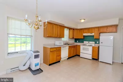 206 Maryland Avenue, Crisfield, MD 21817 - Photo 8