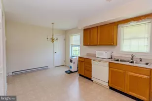 206 Maryland Ave, Crisfield, MD 21817 - Photo 10