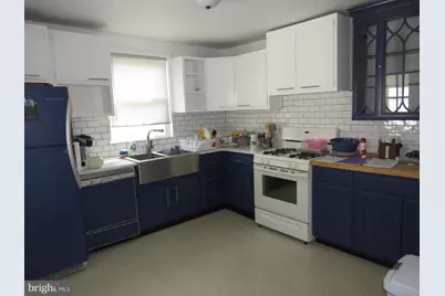 35 W Chesapeake Avenue, Crisfield, MD 21817 - Photo 12