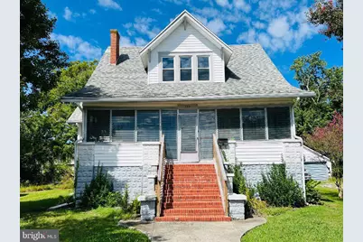 225 N N Somerset Ave, Crisfield, MD 21817 - Photo 1