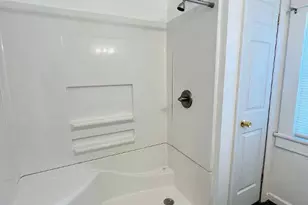 225 N N Somerset Ave, Crisfield, MD 21817 - Photo 26