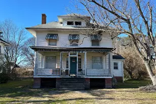 245 N Somerset Ave, Crisfield, MD 21817 - Photo 1