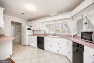 4421 Beechwood Pl, Crisfield, MD 21817 - Photo 10