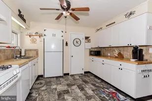 3223 Lawsonia Rd, Crisfield, MD 21817 - Photo 16