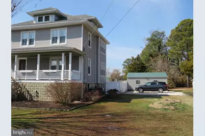 205 N Somerset Avenue, Crisfield, MD 21817 - Photo 2