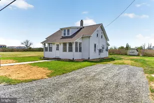 406 Charlotte Ave, Crisfield, MD 21817 - Photo 2