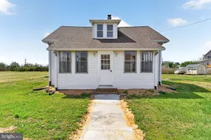 406 Charlotte Ave, Crisfield, MD 21817 - Photo 1