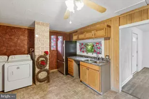262 N Somerset Ave, Crisfield, MD 21817 - Photo 18
