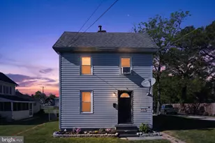 40 W Chesapeake Ave, Crisfield, MD 21817 - Photo 1