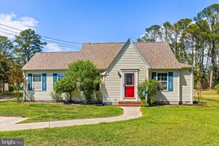 20 Hall Hwy, Crisfield, MD 21817 - Photo 32