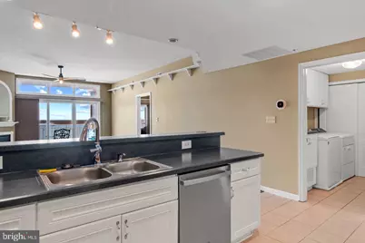 101 Williams Street #303, Crisfield, MD 21817 - Photo 6