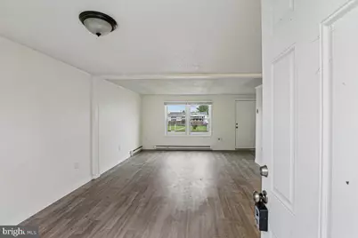 319 W Chesapeake Avenue, Crisfield, MD 21817 - Photo 10
