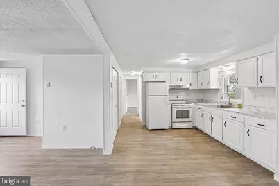 319 W Chesapeake Avenue, Crisfield, MD 21817 - Photo 16