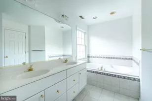 8800 Roundhouse Cir, Easton, MD 21601 - Photo 4