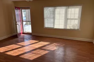 303 W Oak Ave, Easton, MD 21601 - Photo 2