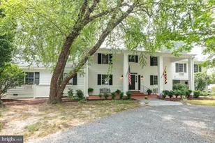 24879 W Ferry Neck Rd, Royal Oak, MD 21662 - Photo 2