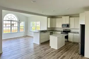 13810 Pulaski Dr, Hagerstown, MD 21742 - Photo 2