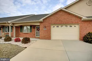 19446 Sapphire Dr, Hagerstown, MD 21742 - Photo 4
