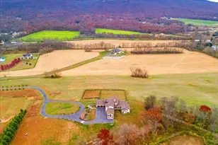 10110 Easterday Ct, Hagerstown, MD 21742 - Photo 2