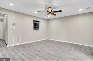 20137 Daniels Cir, Hagerstown, MD 21742 - Photo 10