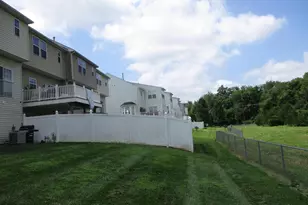 10348 Bridle Ct, Hagerstown, MD 21740 - Photo 8