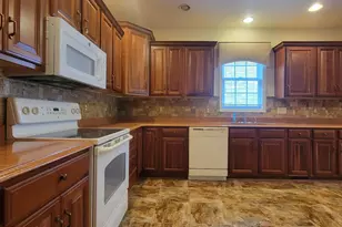 1852 Meridian Dr, Hagerstown, MD 21742 - Photo 6