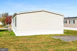 11307 Hawthorne Ct, Hagerstown, MD 21740 - Photo 8