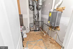 20207 Huntington Ct, Hagerstown, MD 21742 - Photo 34