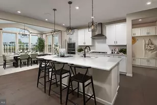 13709 Pulaski Dr, Hagerstown, MD 21742 - Photo 2