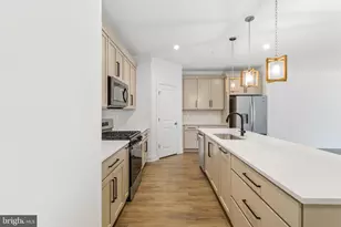 19710 Oleander Ct, Hagerstown, MD 21742 - Photo 6