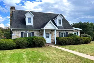 216 Maryland Ave, Hancock, MD 21750 - Photo 1