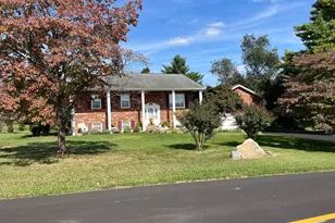 342 Landis Rd, Hagerstown, MD 21740 - Photo 2
