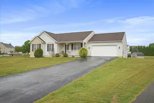 13409 Chads Terrace, Hagerstown, MD 21740 - Photo 2