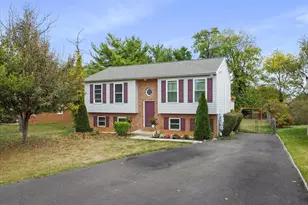 1072 Kasinof Ave, Hagerstown, MD 21742 - Photo 2