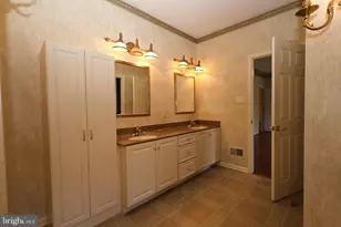 650 Trafalgar Dr, Hagerstown, MD 21742 - Photo 14
