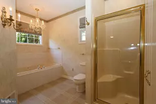 650 Trafalgar Dr, Hagerstown, MD 21742 - Photo 12
