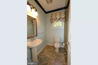 650 Trafalgar Drive, Hagerstown, MD 21742 - Photo 6