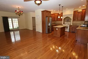 650 Trafalgar Dr, Hagerstown, MD 21742 - Photo 18