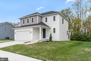 12179 Fallen Timbers Cir, Hagerstown, MD 21740 - Photo 2